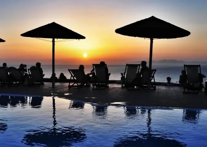 Lioyerma Windmill With Outdoor Hot Tub * Oia