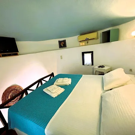 Lioyerma Windmill With Outdoor Hot Tub Apartamento Oia