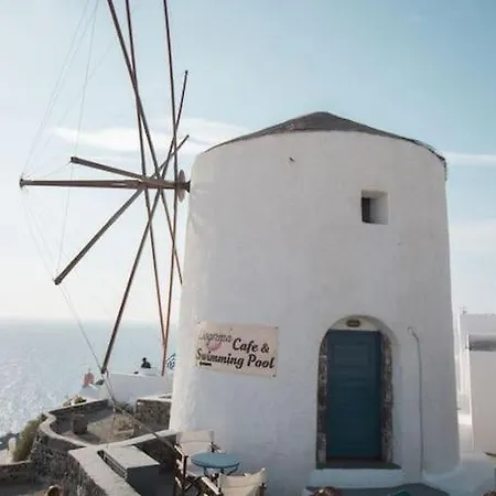 Lioyerma Windmill With Outdoor Hot Tub * Oia (Santorini)