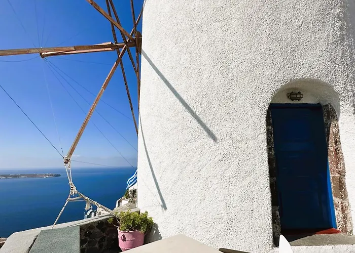 Lioyerma Windmill With Outdoor Hot Tub *