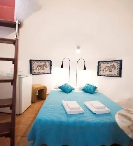 Lioyerma Windmill With Outdoor Hot Tub