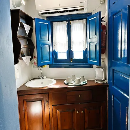 דירה Lioyerma Windmill With Outdoor Hot Tub אויה