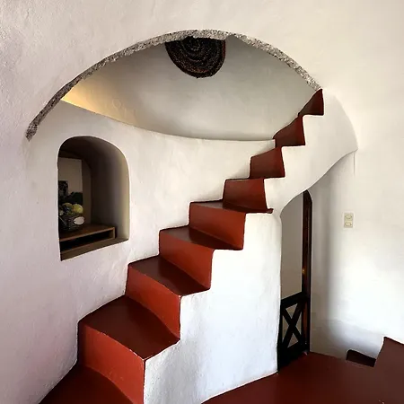 Lioyerma Windmill With Outdoor Hot Tub * Oia