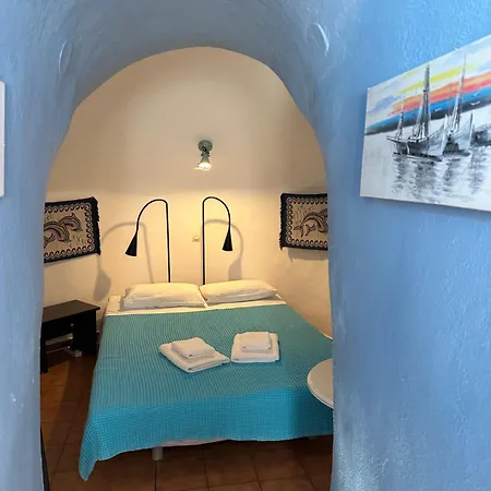 Lioyerma Windmill With Outdoor Hot Tub * Oia