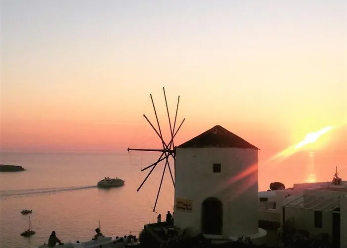 Lioyerma Windmill With Outdoor Hot Tub Apartament