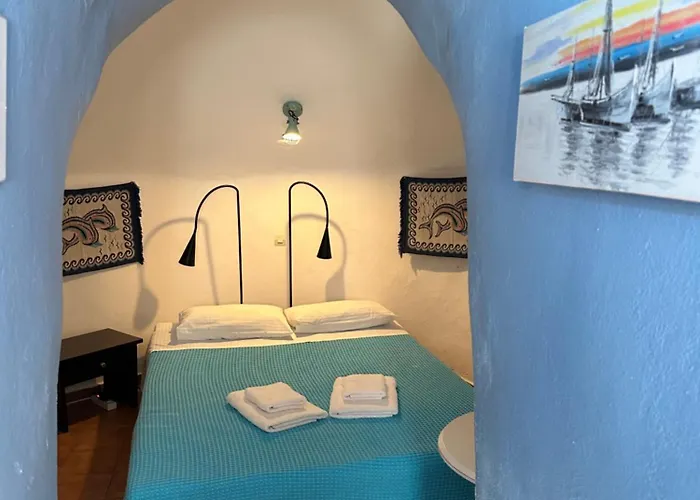 Lioyerma Windmill With Outdoor Hot Tub * Oia