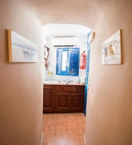 Apartament Lioyerma Windmill With Outdoor Hot Tub *