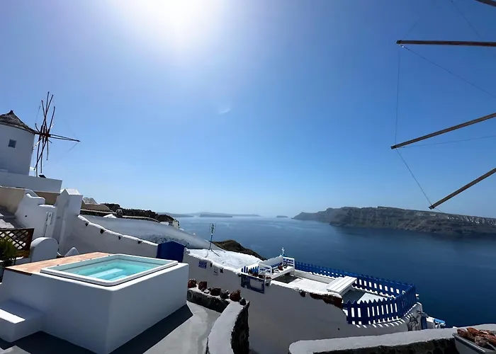 Lioyerma Windmill With Outdoor Hot Tub Appartement Oia